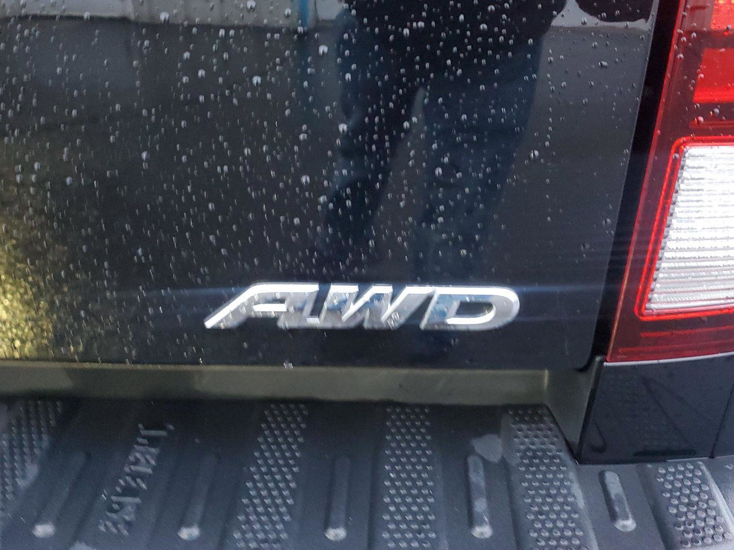 Used 2020 Honda Ridgeline Black Edition image 6