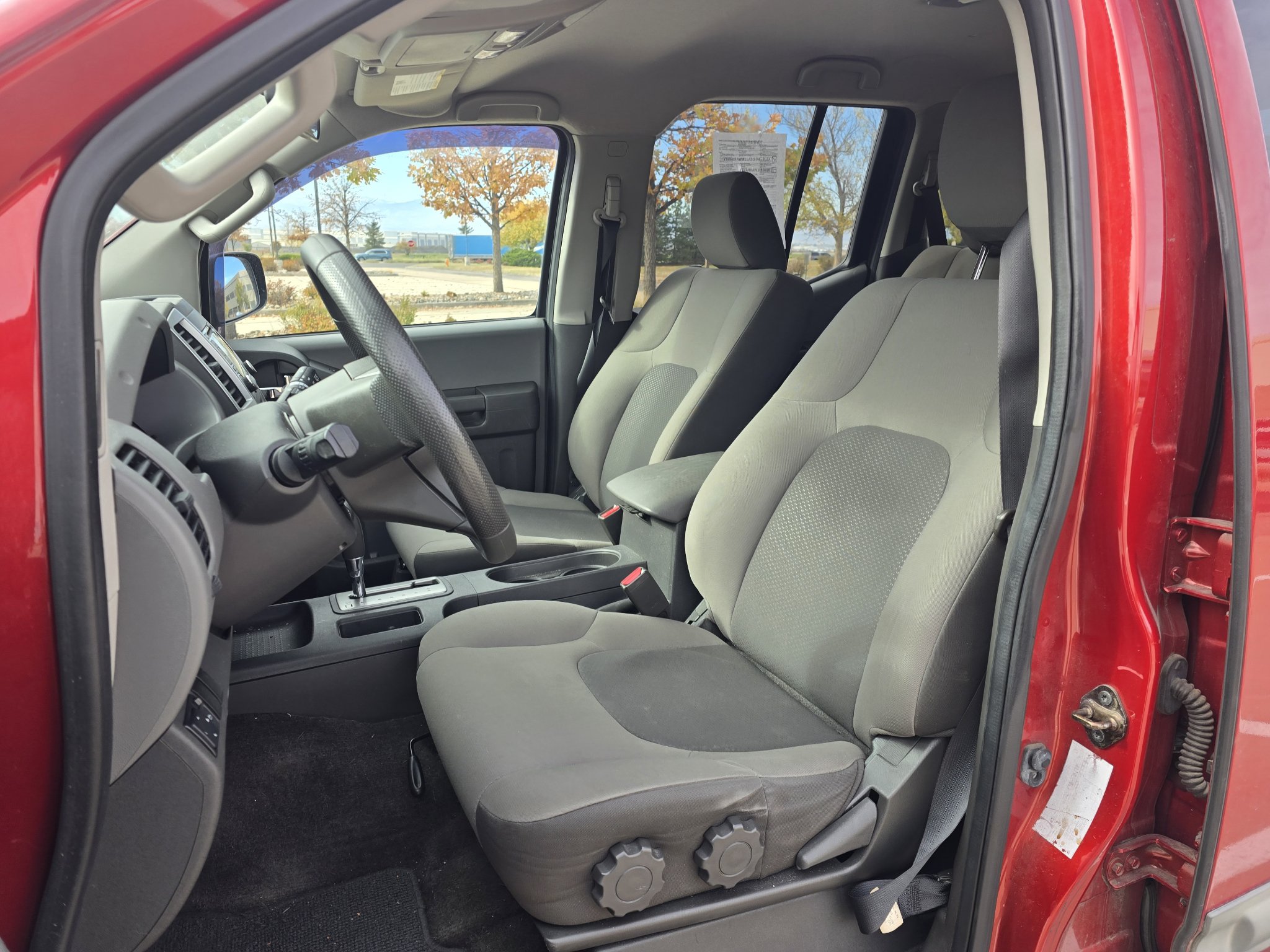 Used 2015 Nissan Xterra S w/ Value Package AWD/4WD image 12