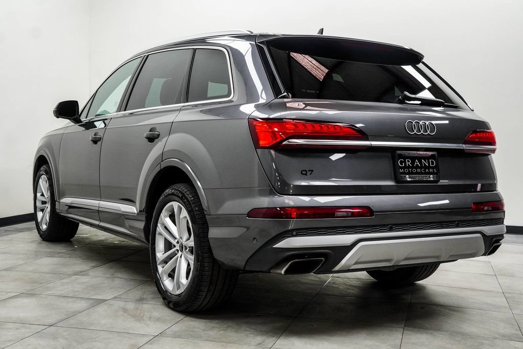 Used 2025 Audi Q7 3.0T Premium Plus AWD/4WD image 12