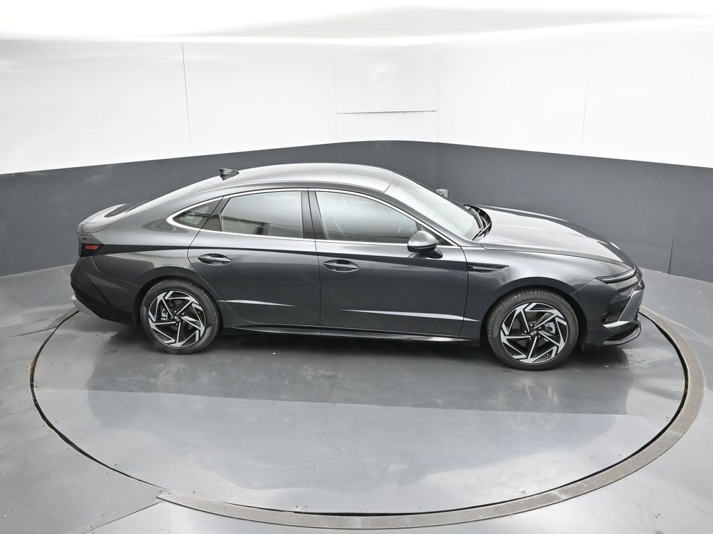 New 2026 Hyundai Sonata SEL FWD image 22