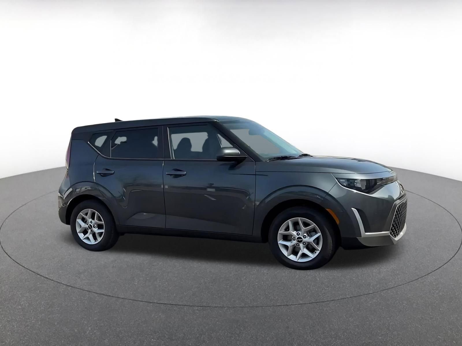Used 2025 Kia Soul LX w/ LX Technology Package FWD video 2
