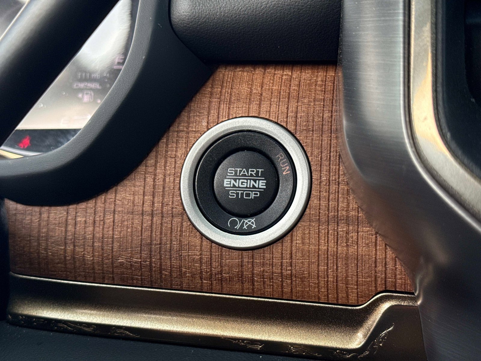 Certified 2024 RAM 2500 Limited image 28