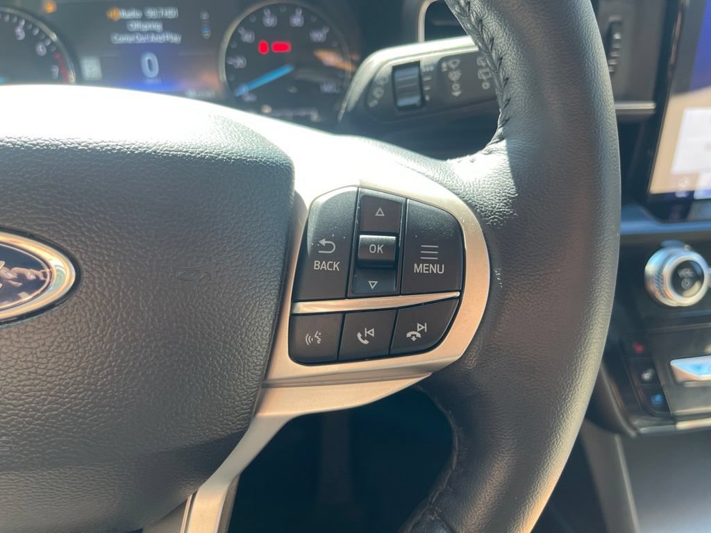 Used 2023 Ford Explorer Limited w/ Limited Technology Package AWD/4WD image 15