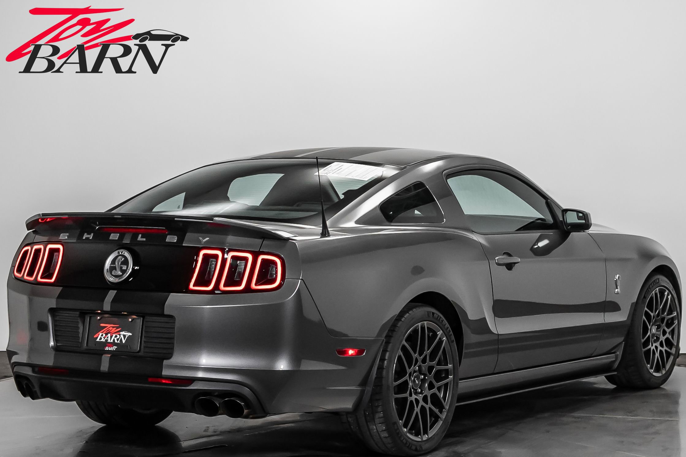 Used 2014 Ford Mustang Shelby GT500 w/ Equipment Group 821A image 5