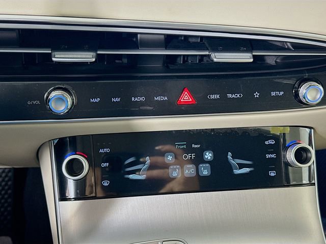 New 2026 Genesis GV70 2.5T Select image 14