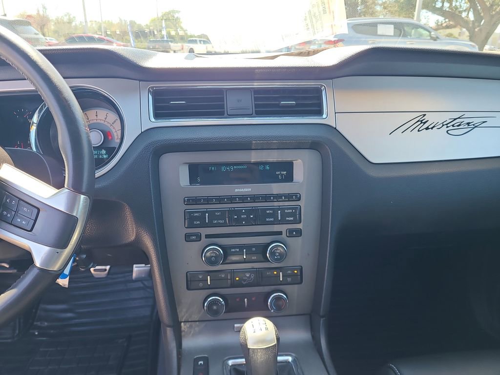 Used 2010 Ford Mustang GT image 22