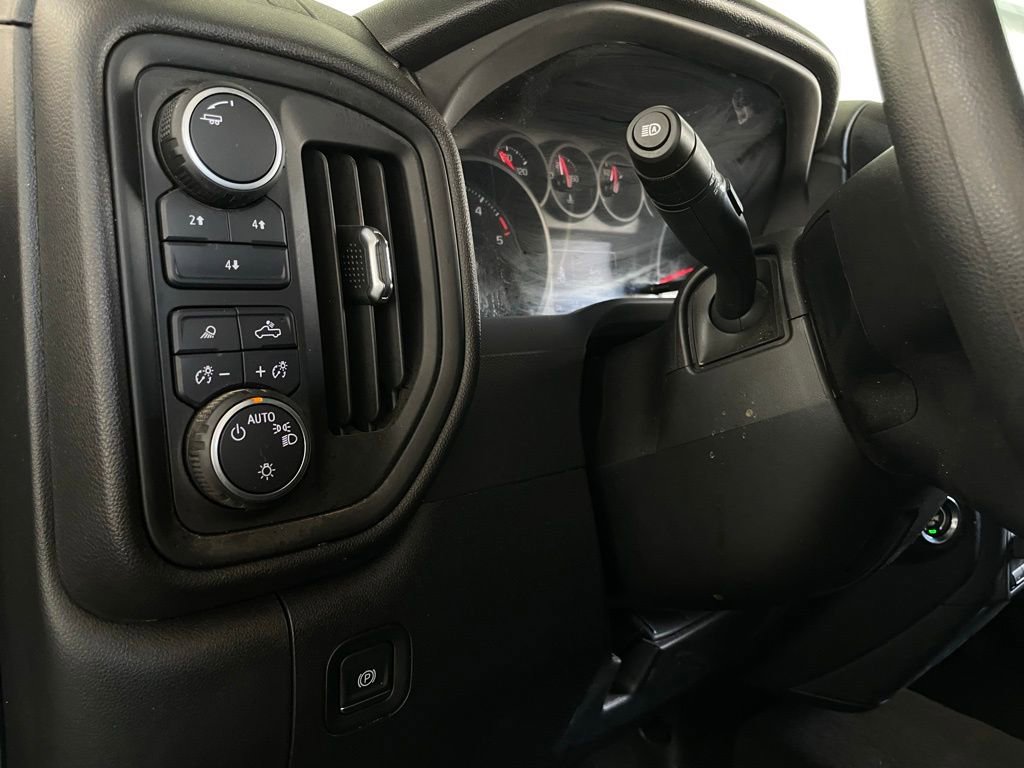 Used 2025 Chevrolet Silverado 2500 Custom w/ Custom Value Package AWD/4WD image 23
