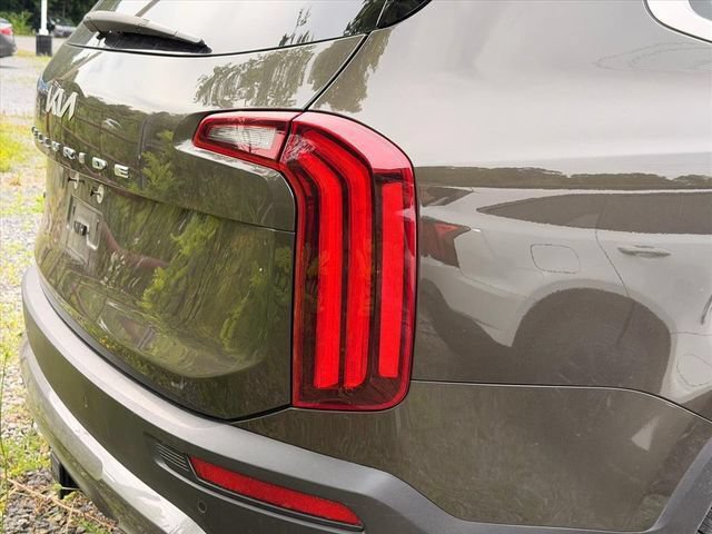 Used 2022 Kia Telluride SX w/ Towing Package AWD/4WD image 29