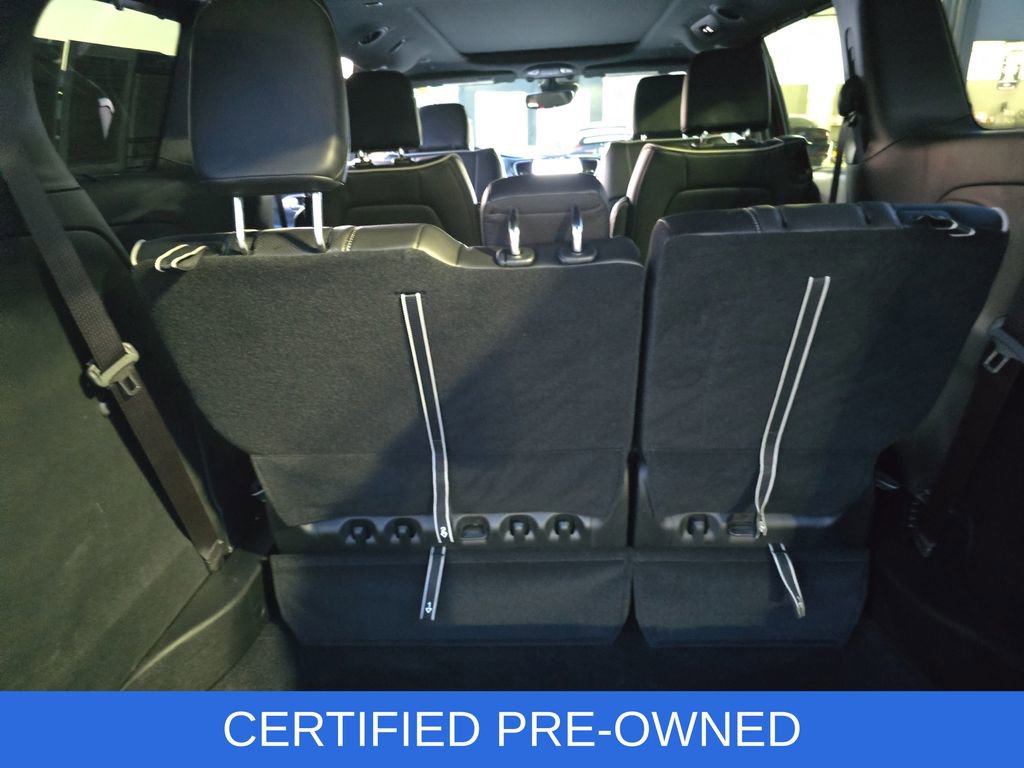 Used 2025 Chrysler Pacifica Limited image 14