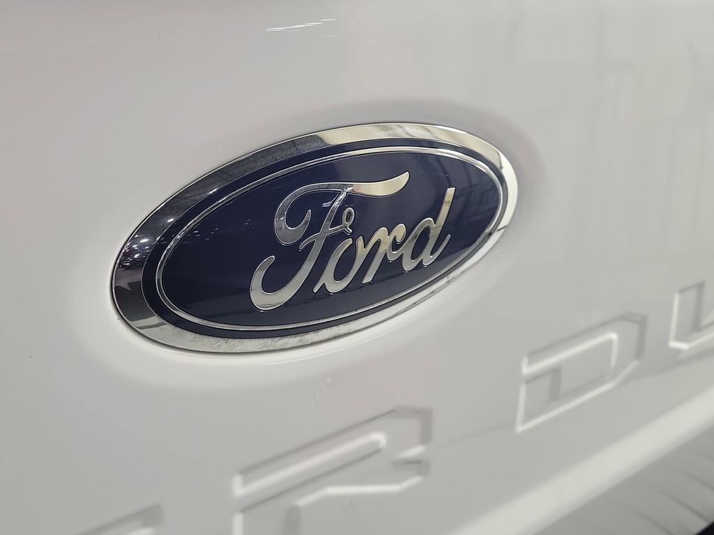 Used 2023 Ford F250 XLT w/ FX4 Off-Road Package AWD/4WD image 5