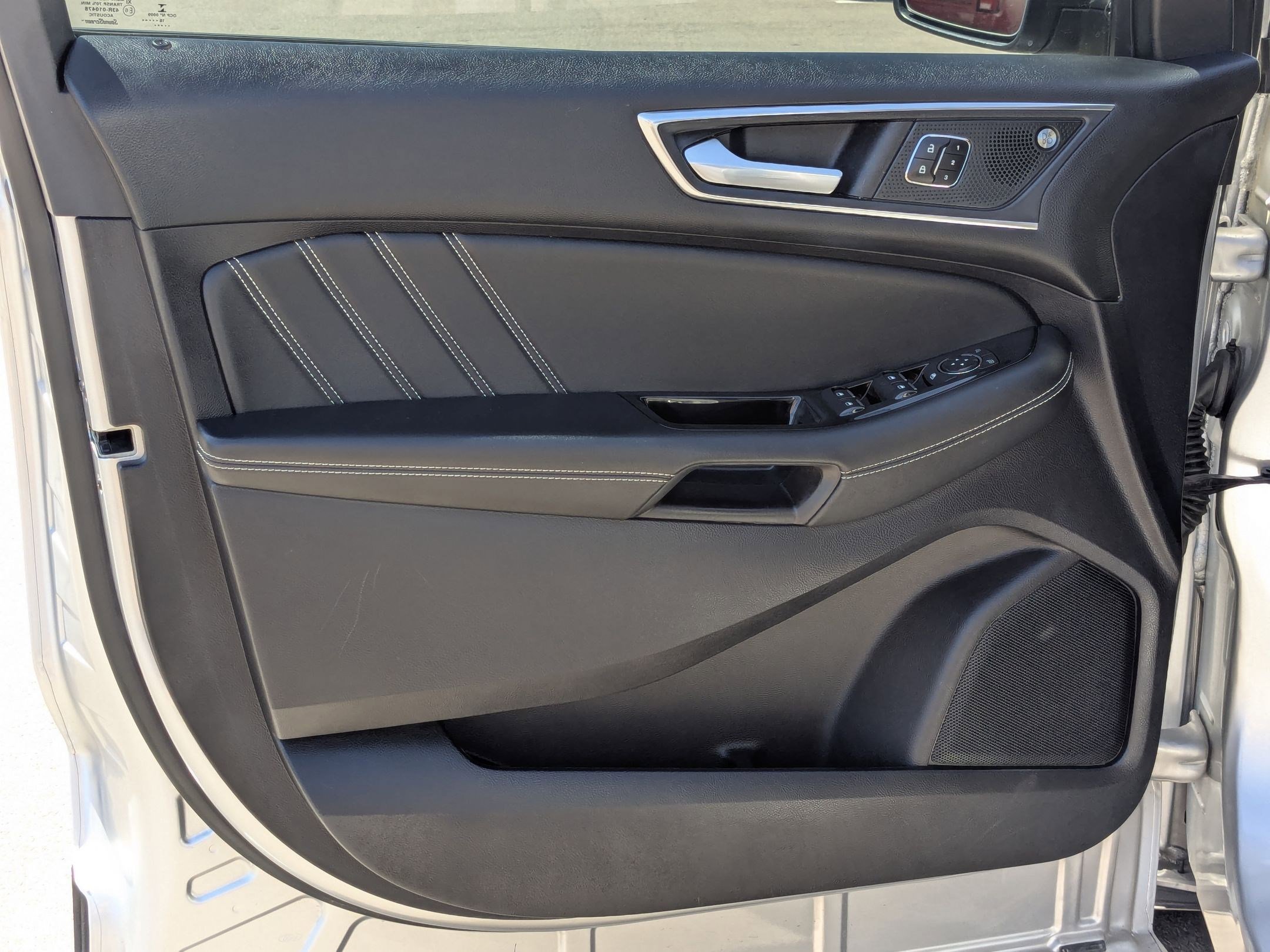 Used 2019 Ford Edge ST w/ Equipment Group 401A AWD/4WD image 14