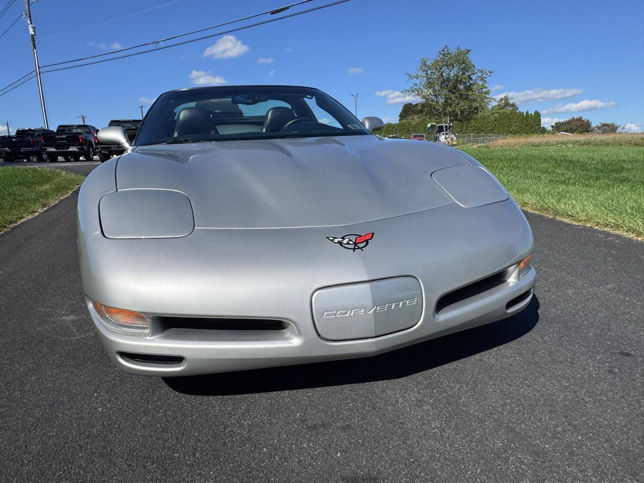 Used 2004 Chevrolet Corvette Coupe w/ Preferred Equipment Group RWD image 8