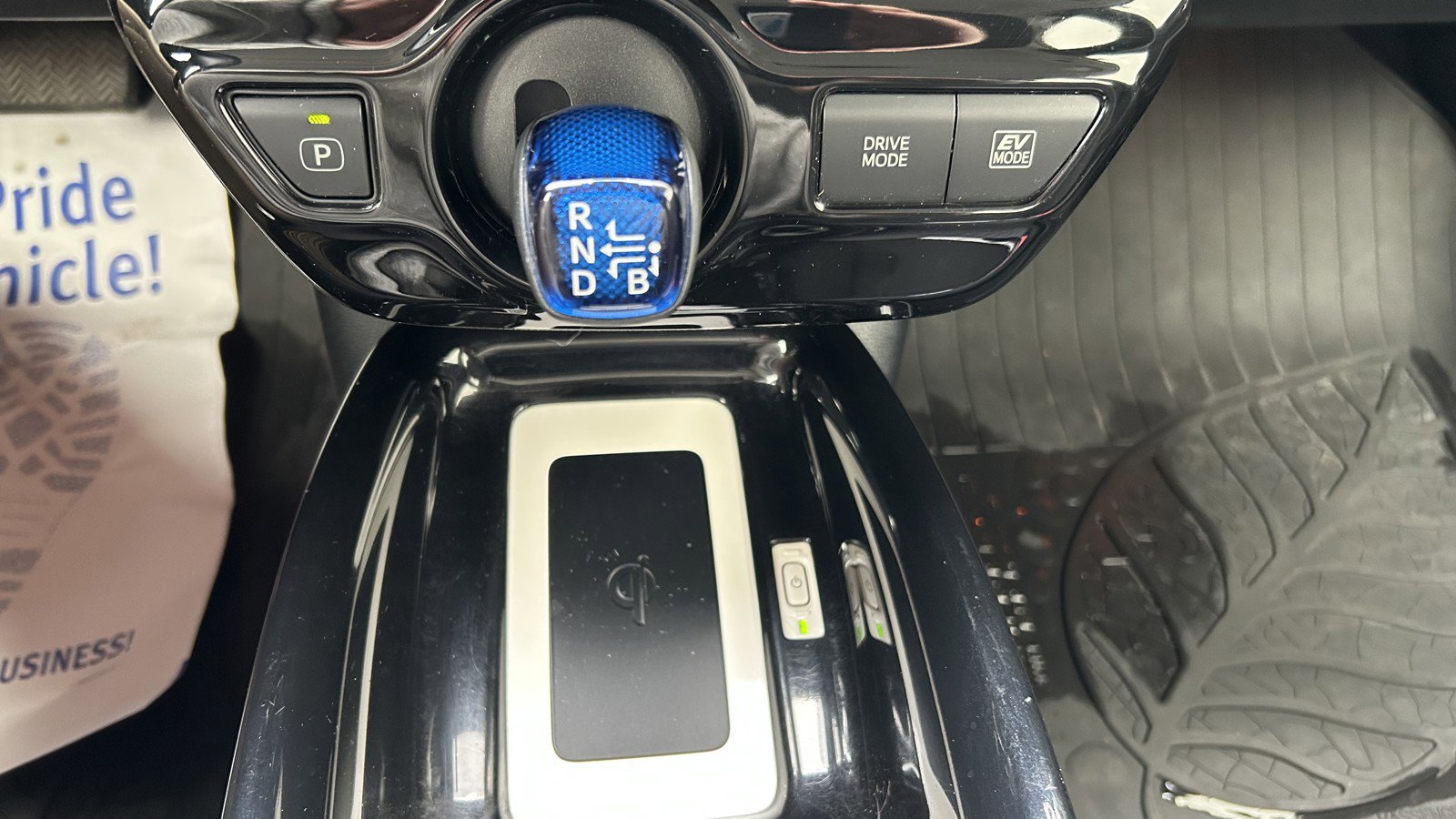 Used 2017 Toyota Prius Four image 32