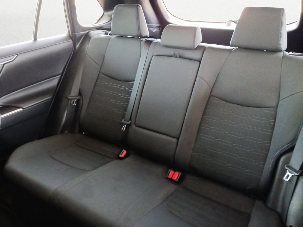 Used 2024 Toyota RAV4 SE AWD/4WD image 9