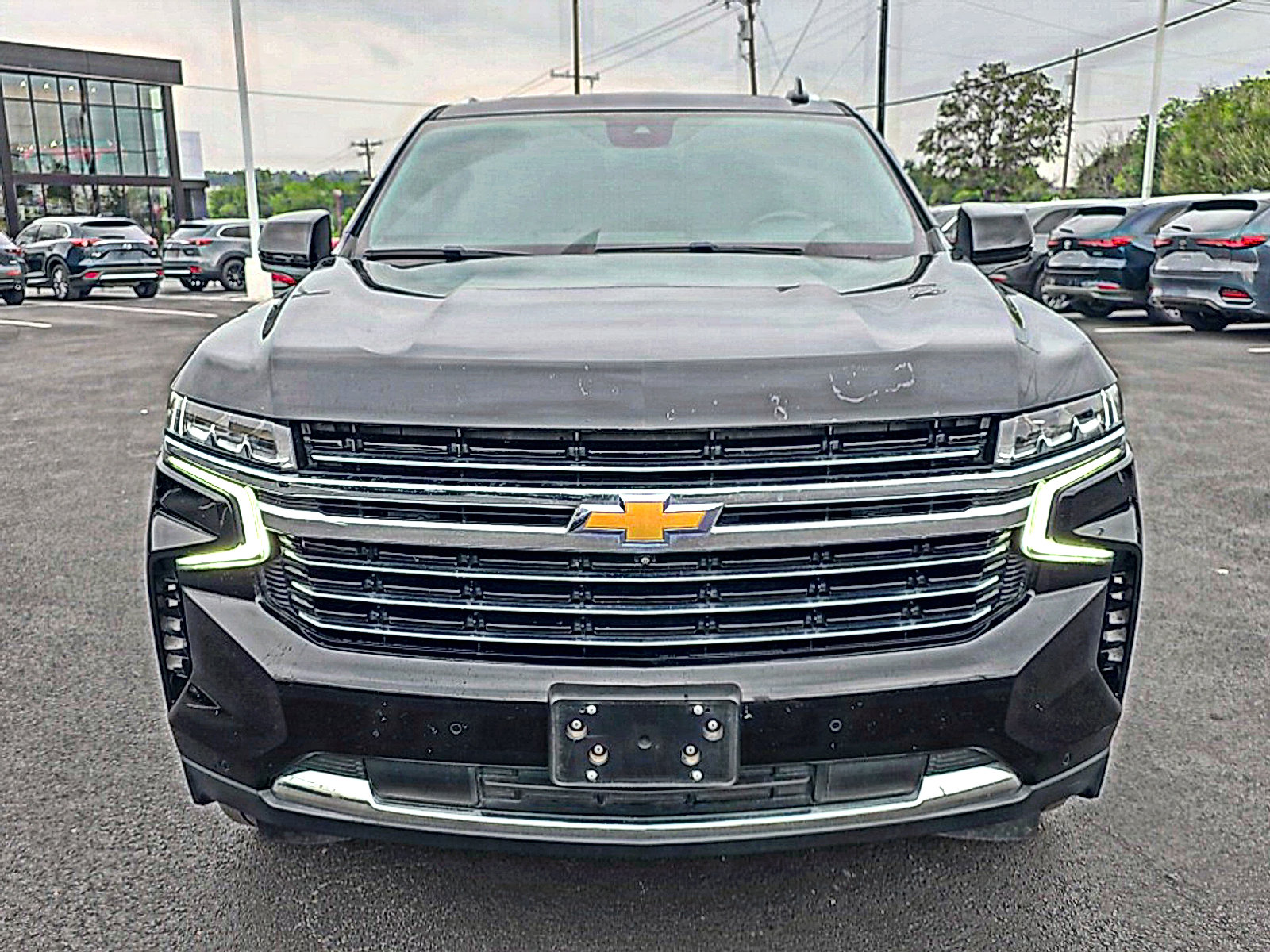 Used 2024 Chevrolet Tahoe LT w/ LT Signature Package RWD image 2