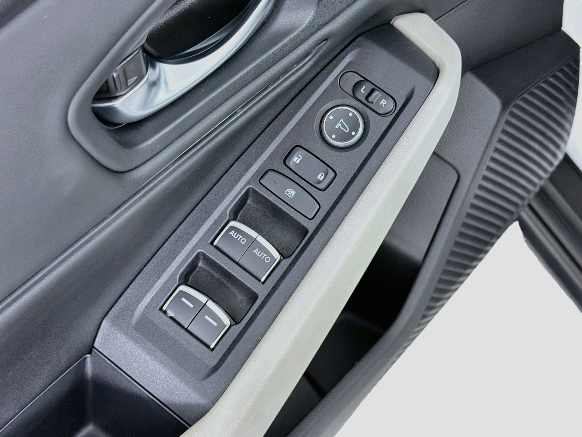Used 2025 Honda Accord SE image 21