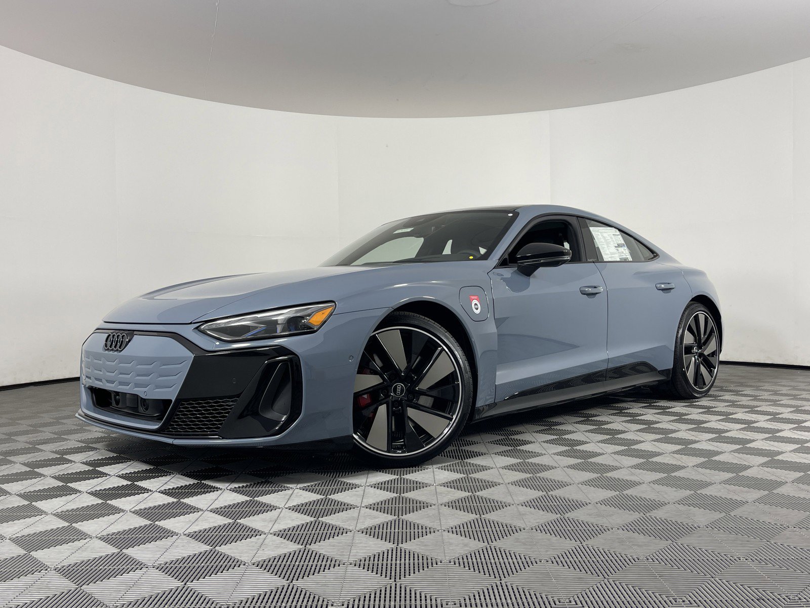 New 2026 Audi S e-tron GT Prestige image 2