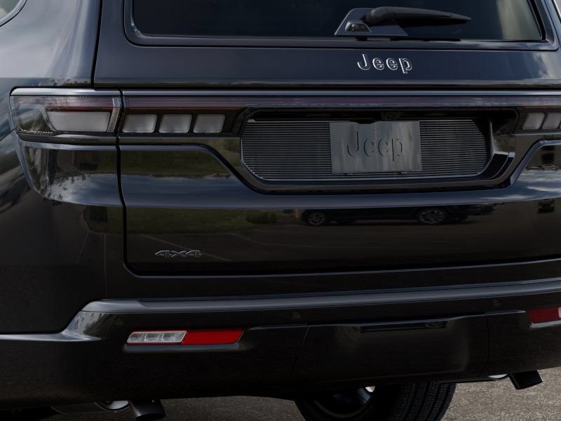 New 2026 Jeep Grand Wagoneer L Summit AWD/4WD image 13