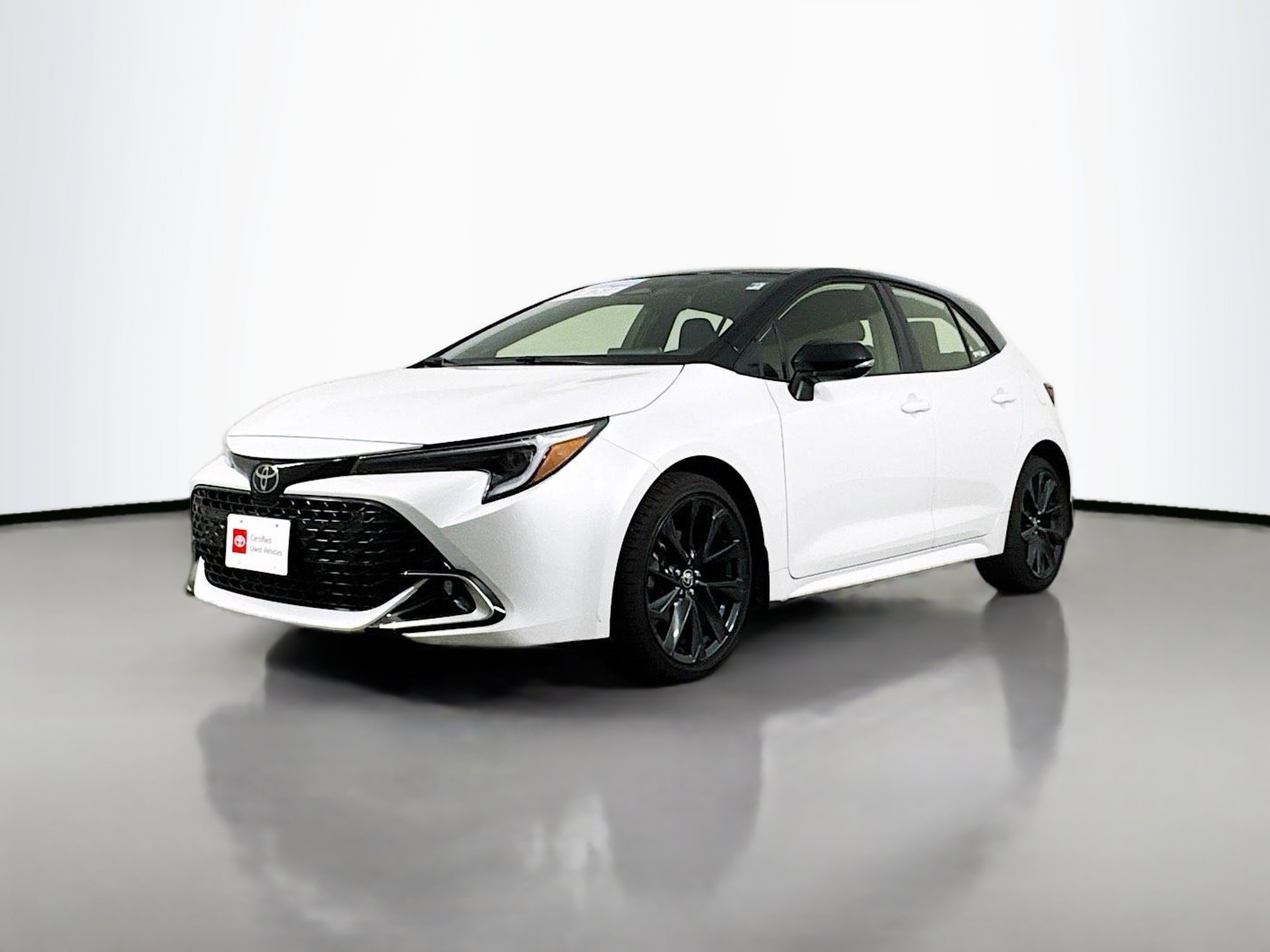 Certified 2024 Toyota Corolla XSE FWD image 3