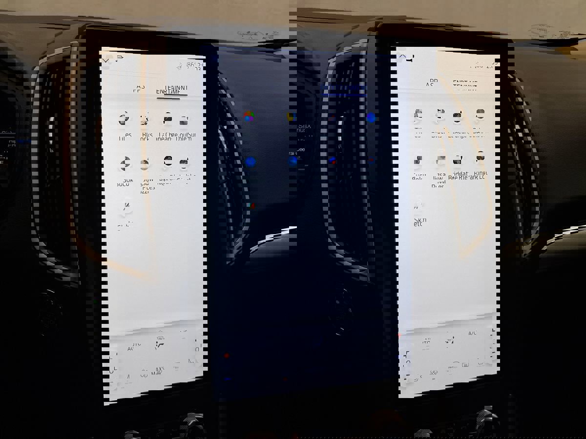 Used 2022 Ford Edge SEL image 22