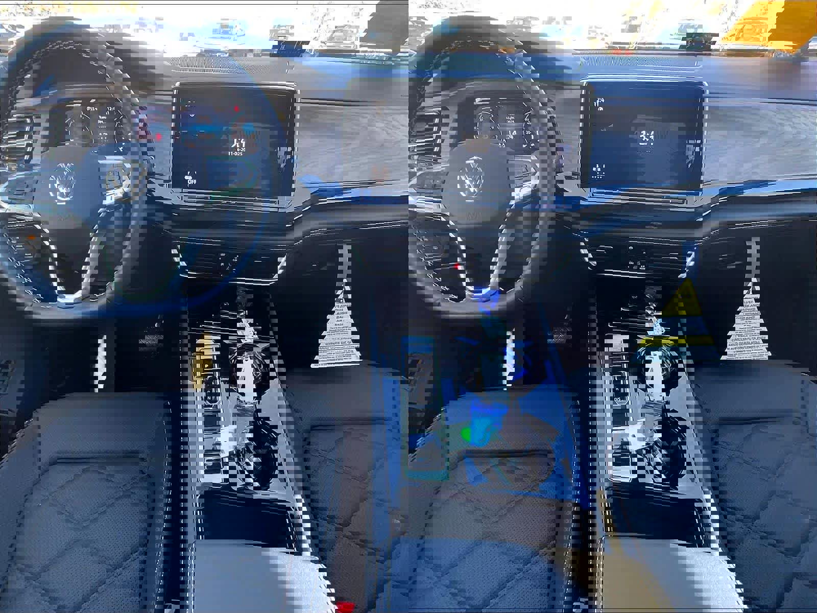 New 2026 Volkswagen Atlas SE image 12