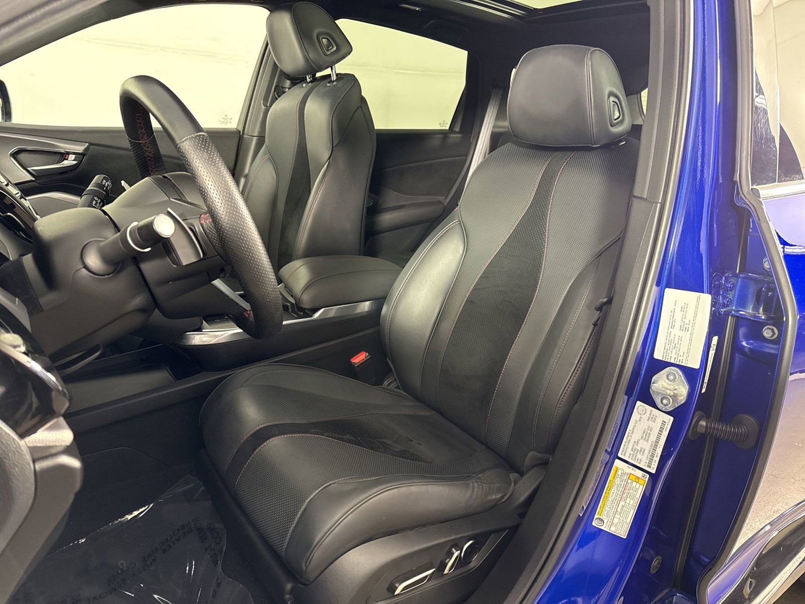 Used 2025 Acura RDX w/ Advance Package AWD/4WD image 21