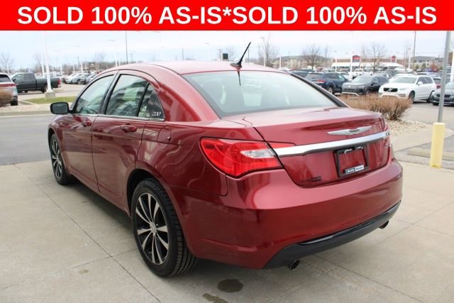 Used 2014 Chrysler 200 Limited w/ 200 S V6 Premium Group image 4