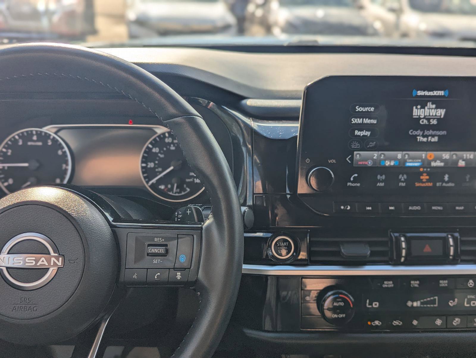 Used 2024 Nissan Pathfinder SL AWD/4WD image 20