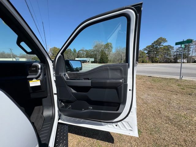 New 2025 Ford F150 XLT w/ Equipment Group 302A MID image 28