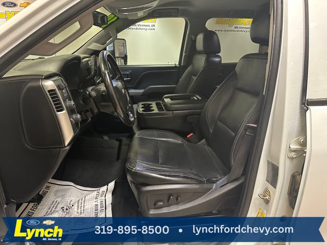 Used 2019 Chevrolet Silverado 3500 LT w/ Custom Sport Edition AWD/4WD image 5