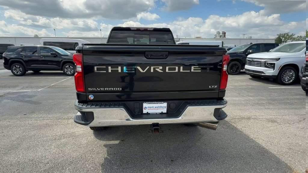 Used 2021 Chevrolet Silverado 2500 LTZ w/ LTZ Plus Package AWD/4WD image 7