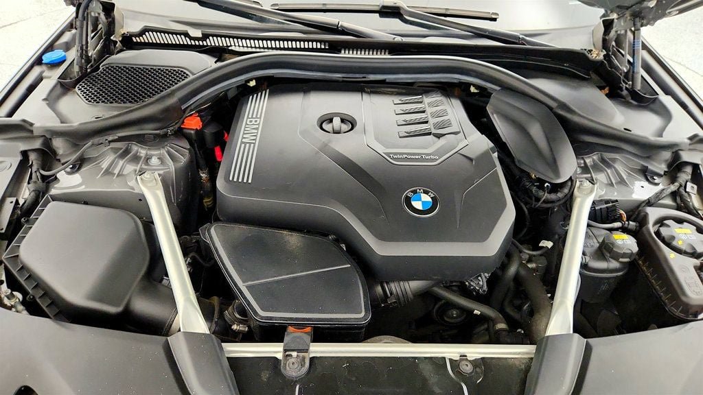 Used 2022 BMW 530i w/ M Sport Package RWD image 28