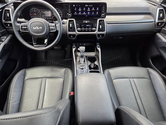 Used 2023 Kia Sorento S FWD image 13