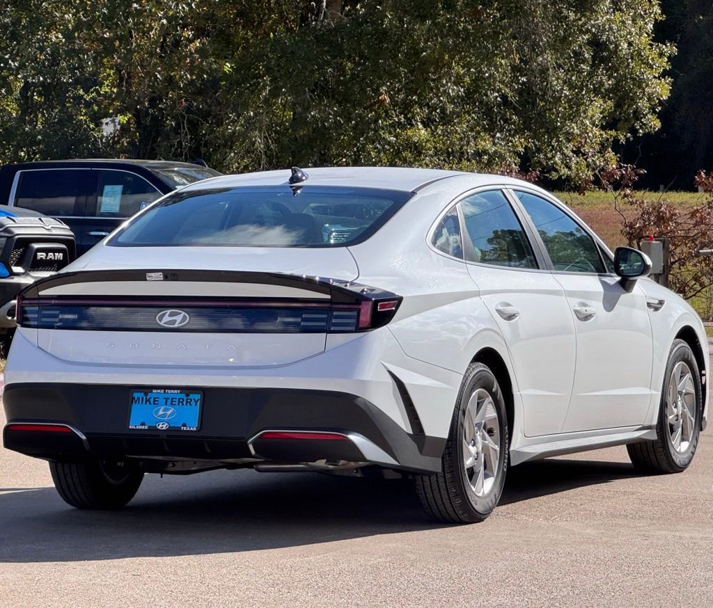New 2026 Hyundai Sonata SE FWD image 10