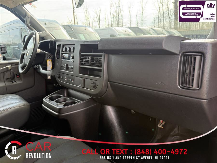 Used 2020 Chevrolet Express 3500 LS image 25