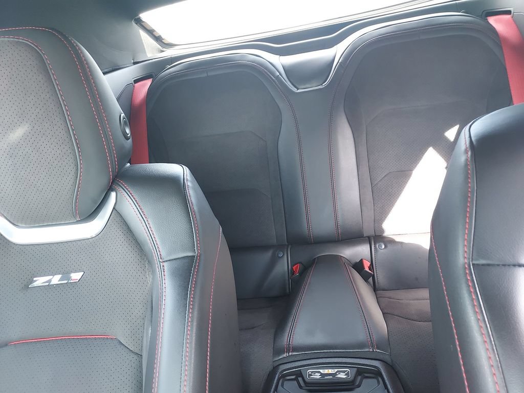 Used 2022 Chevrolet Camaro ZL1 RWD image 13