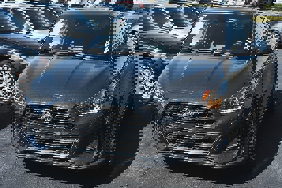 Used 2019 Hyundai Veloster 2.0 image 2