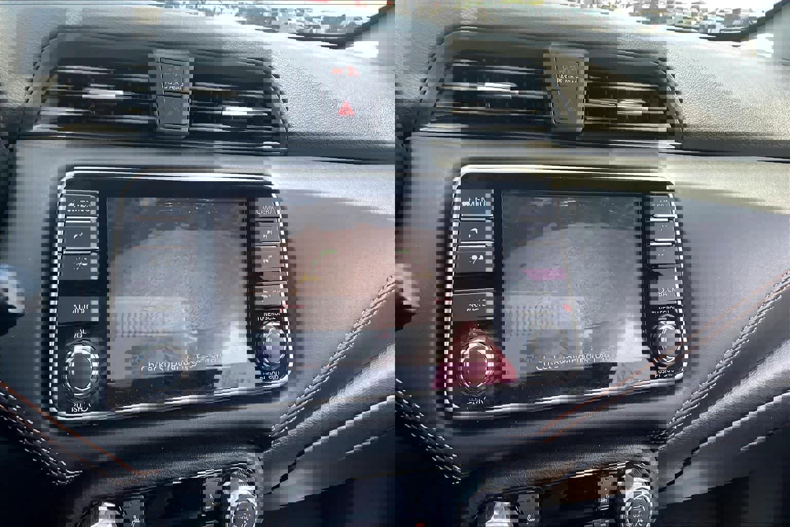 Used 2021 Nissan Versa SR w/ Convenience Package image 26