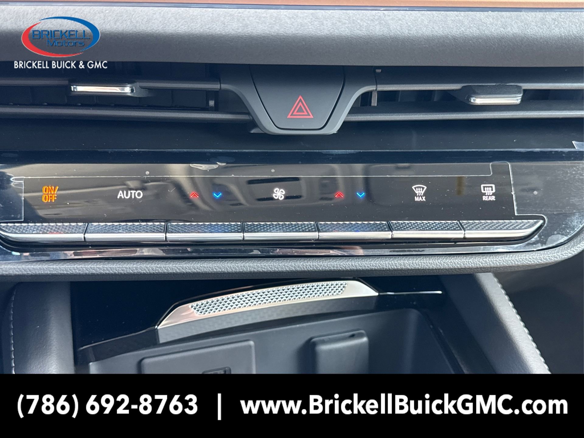 New 2025 Buick Envision Sport Touring image 29