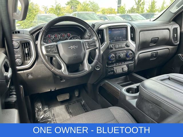 Used 2021 Chevrolet Silverado 1500 LT Trail Boss w/ LPO, Dark Essentials Package AWD/4WD image 2