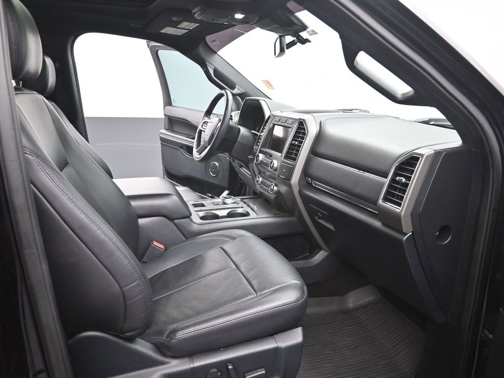 Used 2020 Ford Expedition Max XLT w/ Equipment Group 202A image 26