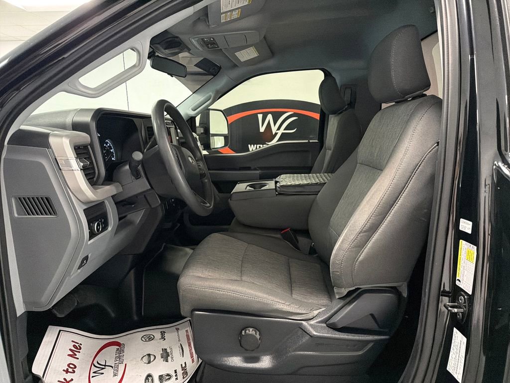 Used 2023 Ford F250 XL w/ STX Appearance Package AWD/4WD image 9
