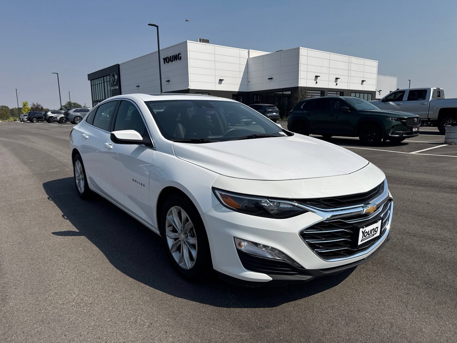 Used 2024 Chevrolet Malibu LT FWD image 1