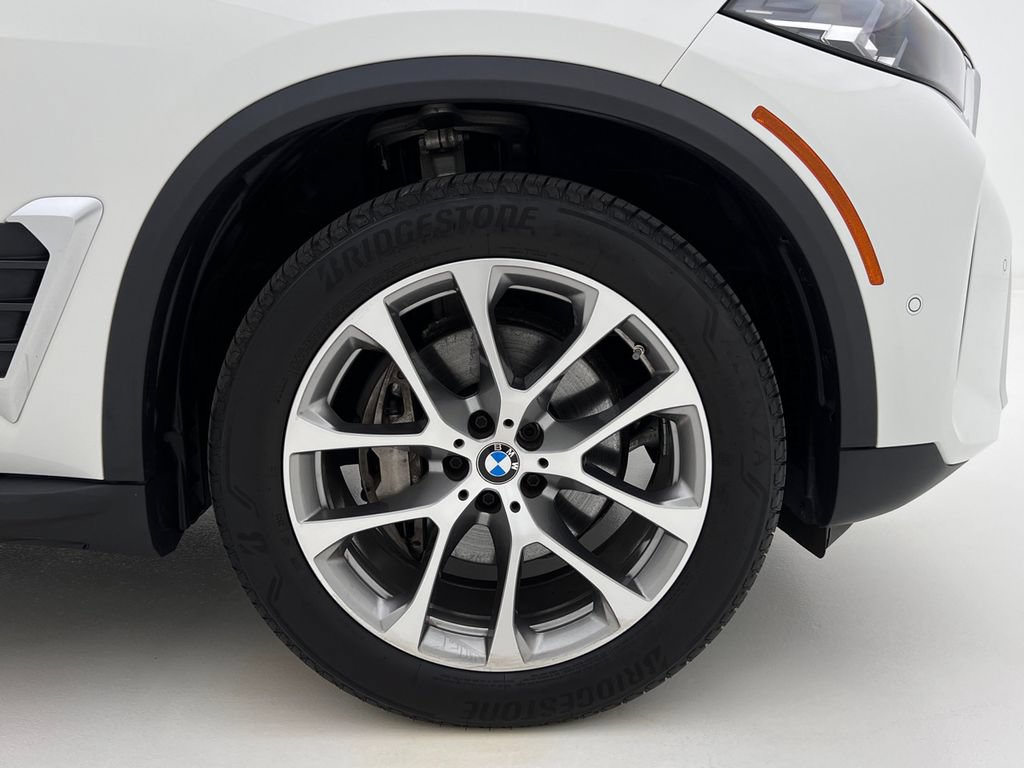 Used 2024 BMW X5 xDrive40i AWD/4WD image 30