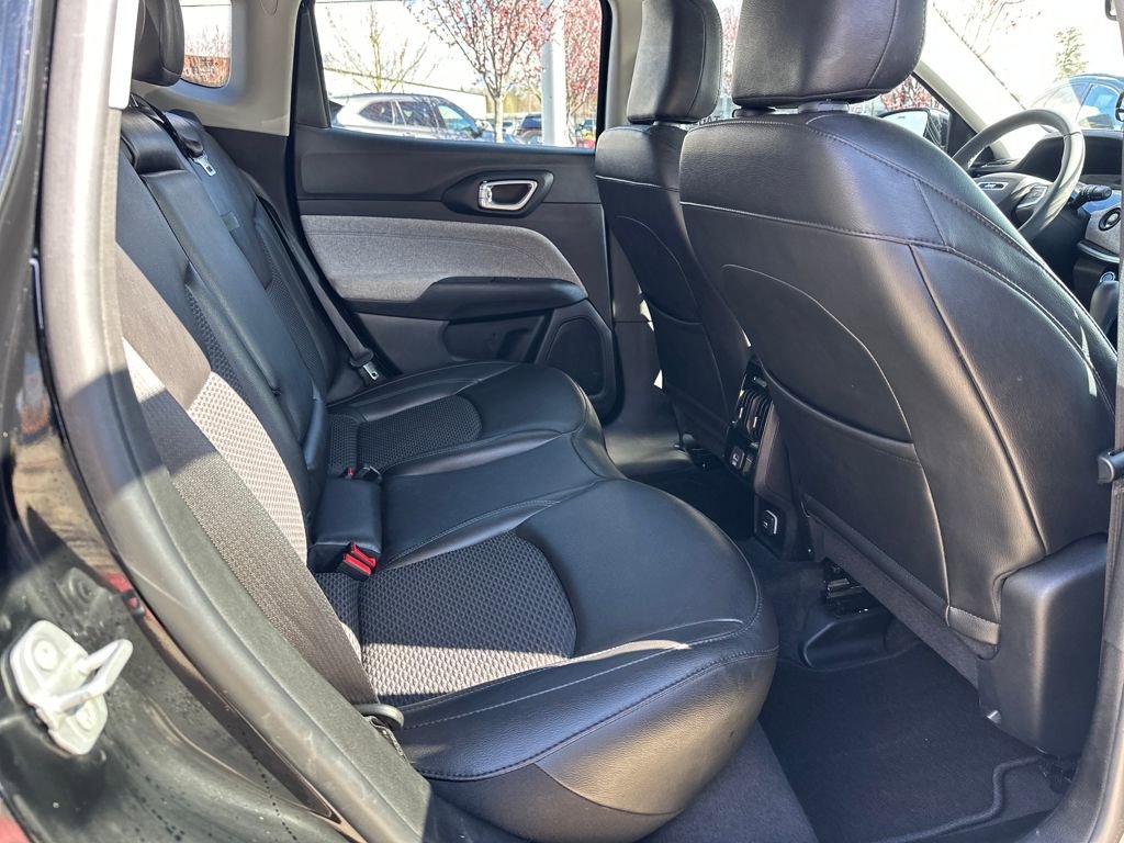 Used 2022 Jeep Compass Latitude image 15