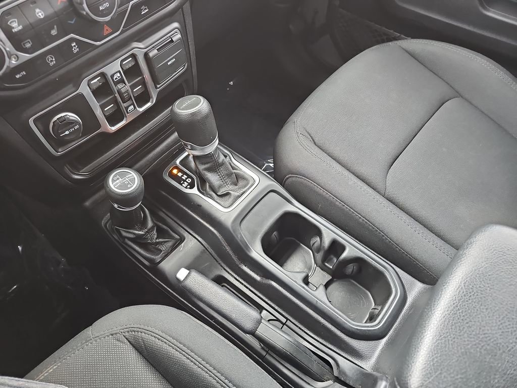 Used 2021 Jeep Gladiator Willys image 23