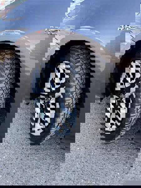 Used 2016 Toyota Prius Four Touring w/ Premium Convenience Package image 24