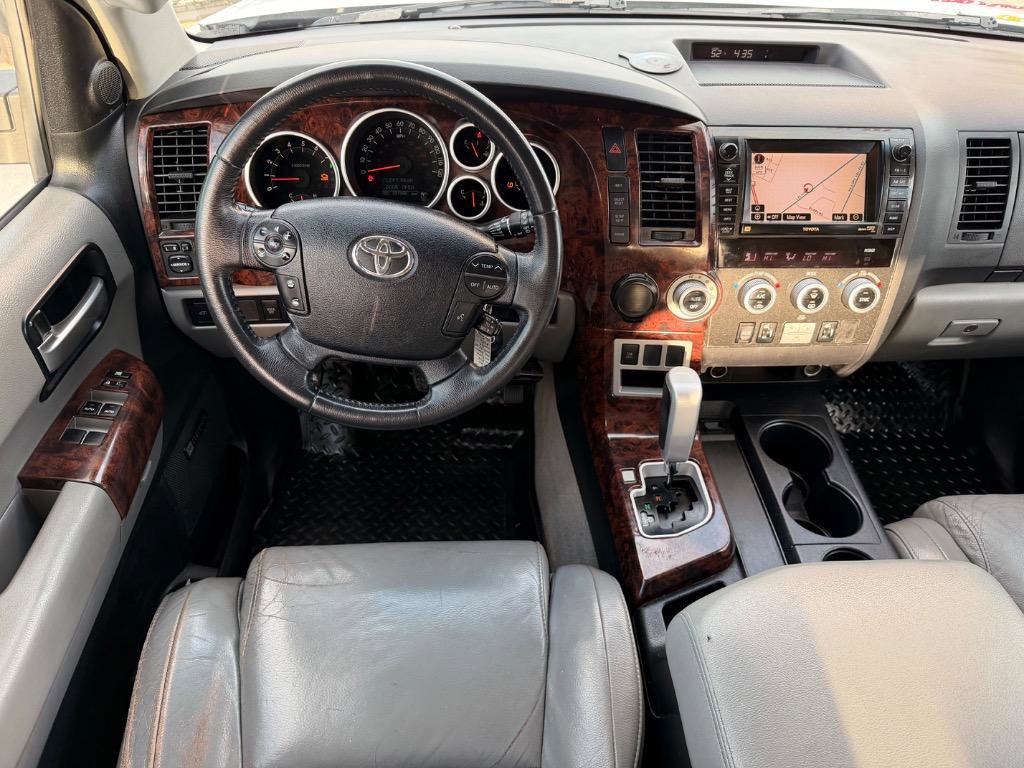 Used 2008 Toyota Sequoia Limited RWD image 4