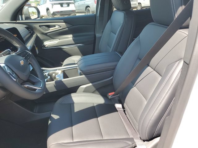 New 2027 Chevrolet Traverse LT w/ Driver Confidence Package FWD image 17