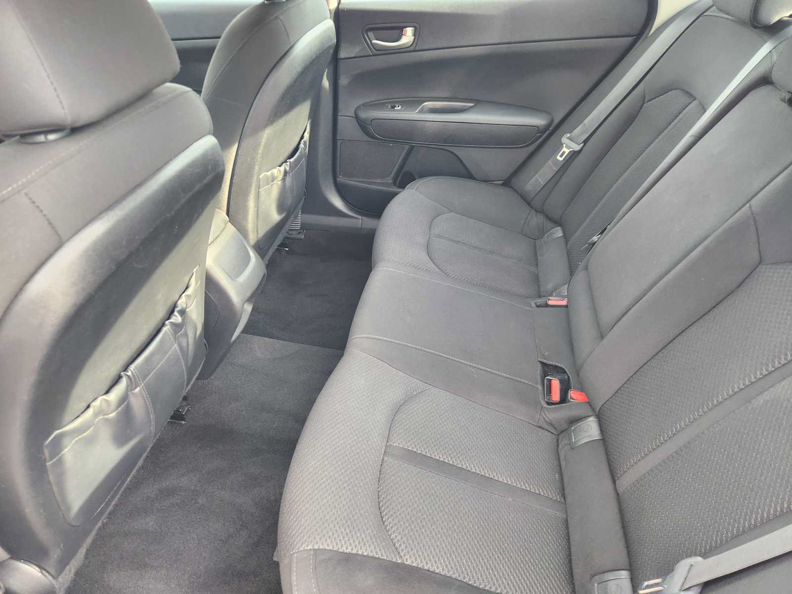 Used 2017 Kia Optima LX FWD image 28